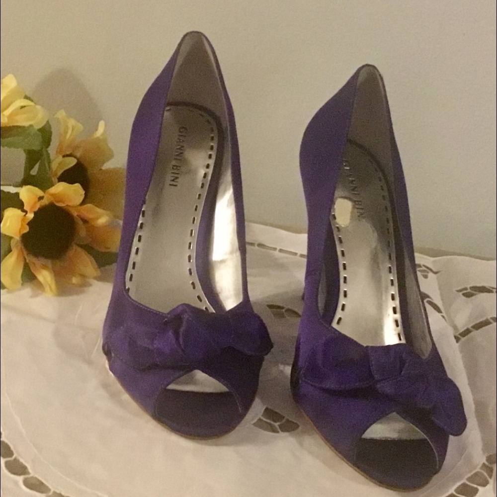 Gianni Bini Gorgeous Purple Heels 8 1/2